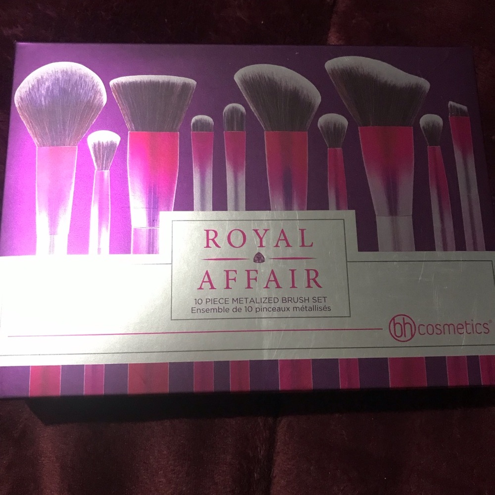 BH Cosmetics brush set